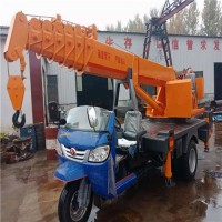 河北郑州三轮吊车生产厂家 三轮吊车价格 三轮吊车图片