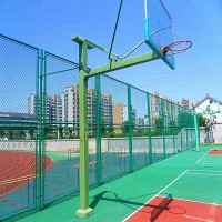 广东清远足球场地围栏PVC包胶勾花网价格厂家定做—佛山金栏