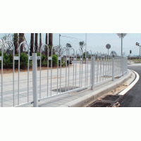 东莞城市道路围栏 喷塑行人公路护栏 深圳甲型隔离栅