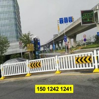 京式交通围栏 汕尾三槽钢护栏 深圳深标三型护栏厂家