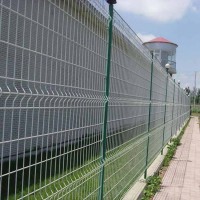 东莞石龙厂区围墙铁丝网 绿色边框护栏 工地双边丝护栏图片
