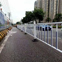 肇庆道路栏杆现场安装 城市交通护栏图片