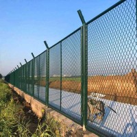 深圳桥梁防护网图片 公路中间隔离栅现货 钢板网护栏价格