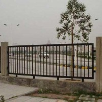 江门厂区围墙栏杆安装 焊接式锌钢栅栏 铁围栏图片