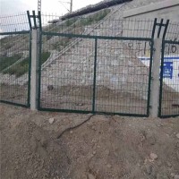 清远铁路护栏网型号 8001框架护栏现货 公路铁丝网围栏